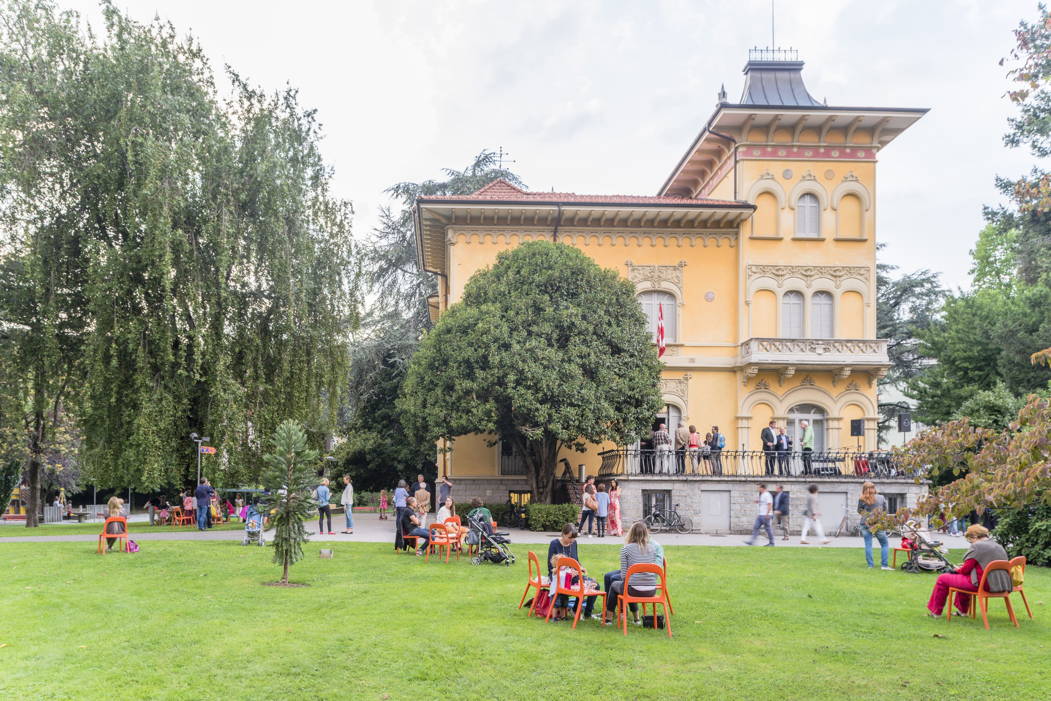 https://summerschoolticino.ch/pomeriggio-di-fine-estate-tra-parco-e-villa